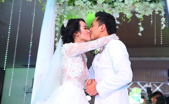 Những chia sẻ đầy cảm động của sao Việt trong ngày cưới
