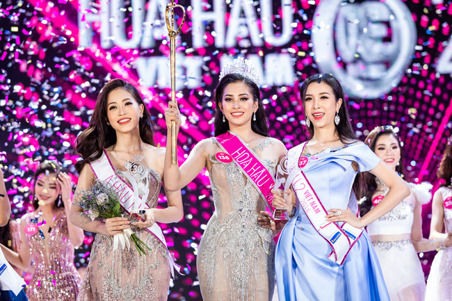 Những Hoa hậu đăng quang trẻ nhất Việt Nam