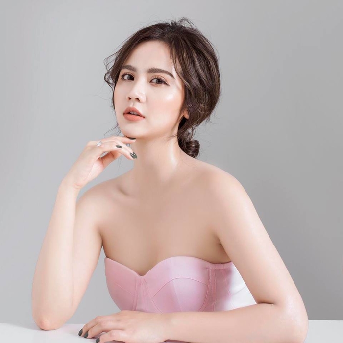 Những hot girl 9x đã từng nổi đình nổi đám một thời bây giờ ra sao?