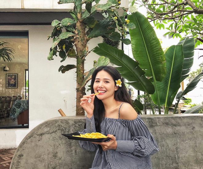 Những hot girl 9x đã từng nổi đình nổi đám một thời bây giờ ra sao?