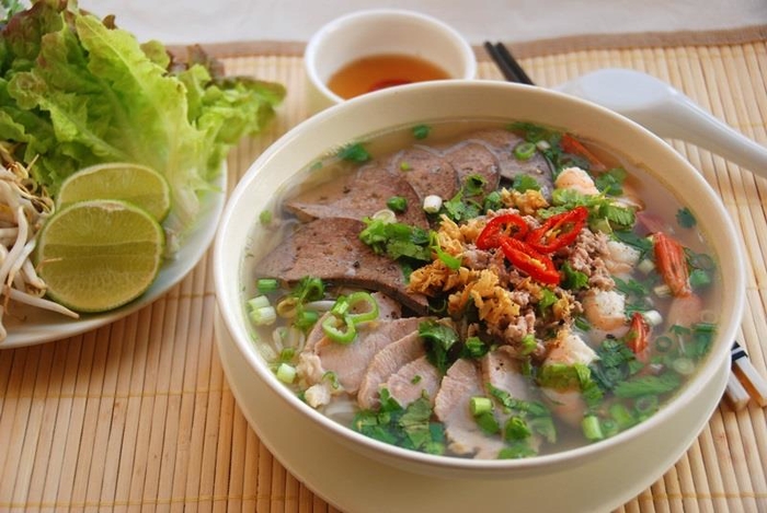 Những món ăn ngon trứ danh nhất định phải nếm thử khi ghé đến miền Tây