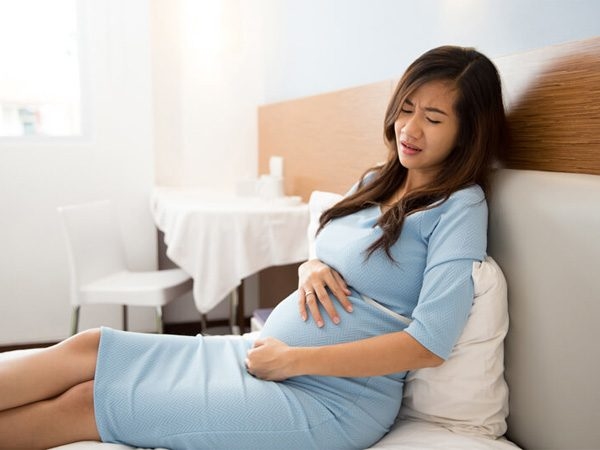 Những thói quen sai lầm mẹ bầu hay mắc phải gây ảnh hưởng đến thai kỳ