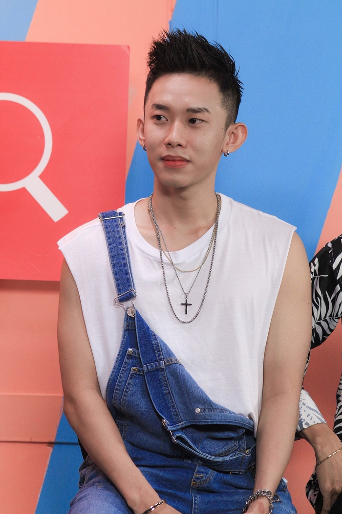 Nóng bỏng như DJ Oxy cũng bị bản sao Jay Park từ chối hẹn hò