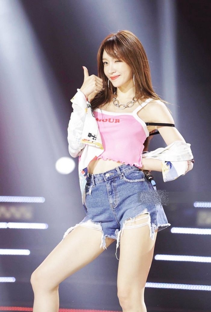 Nữ thần Kpop nào sở hữu fancam tại Việt Nam được lòng V-fans nhất?