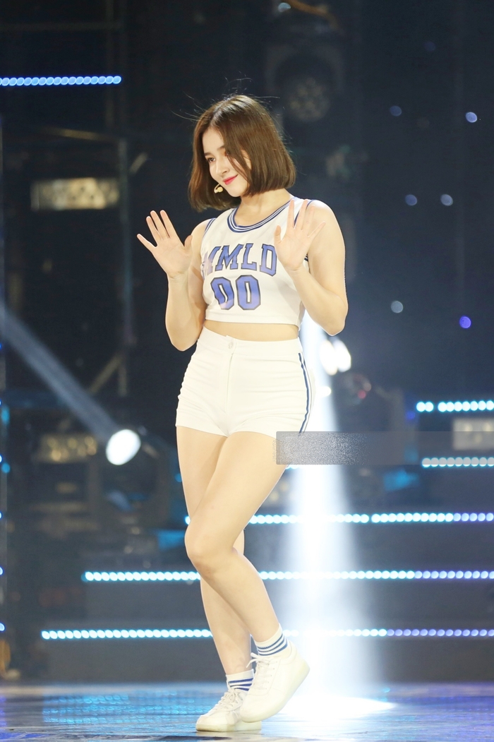 Nữ thần Kpop nào sở hữu fancam tại Việt Nam được lòng V-fans nhất?