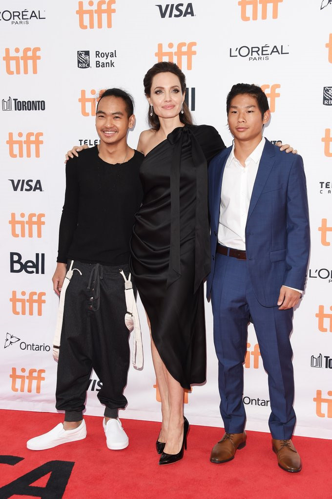 Pax Thiên - cậu con nuôi người Việt của Angelina Jolie