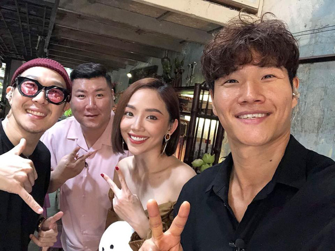 Phùng Ngọc Huy lần đầu lộ diện, Tóc Tiên selfie cùng sao Running Man
