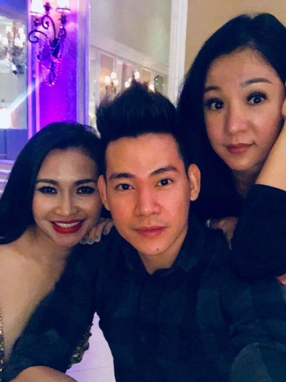Phùng Ngọc Huy lần đầu lộ diện, Tóc Tiên selfie cùng sao Running Man