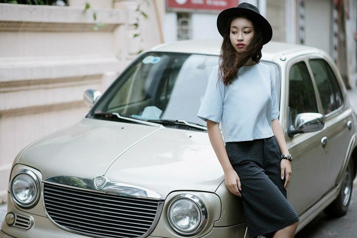Soi nhan sắc năm 18 tuổi của dàn HHVN