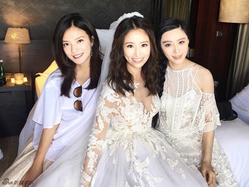 Thân nhau đến mấy các ngôi sao showbiz vẫn choảng nhau u đầu, mẻ trán