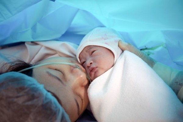 Đừng trách sinh mổ là không biết đẻ, nhìn hình ảnh này mới xót đau