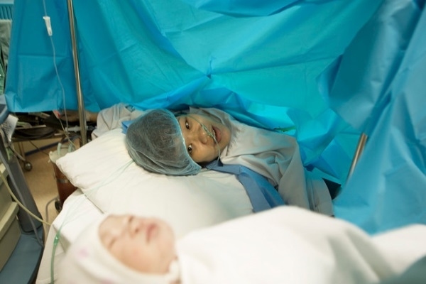 Đừng trách sinh mổ là không biết đẻ, nhìn hình ảnh này mới xót đau