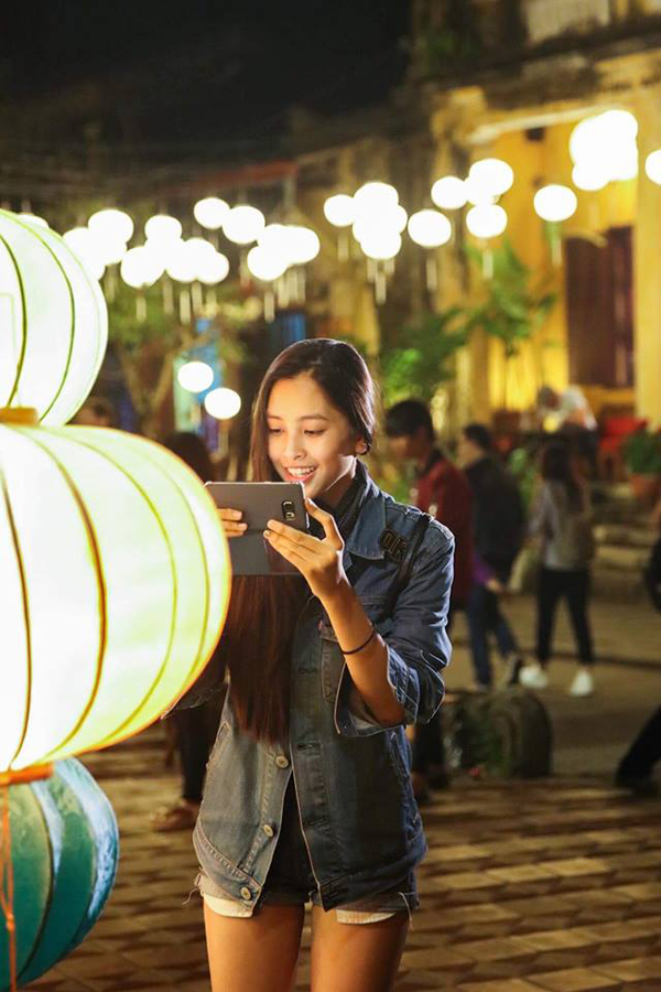 Gu thời trang đơn giản không đồ hiệu của Tân Hoa Hậu Việt Nam 2018