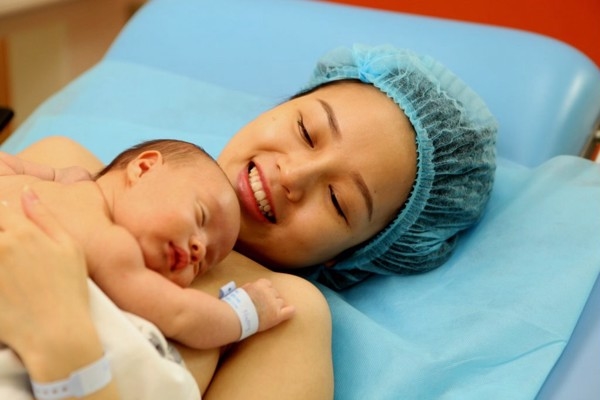 10 điều quan trọng mà mẹ nên làm trong vòng 24 giờ sau sinh