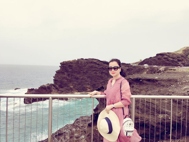Bất ngờ nhan sắc mẹ các Hoa hậu, Á hậu chẳng thua kém gì con gái