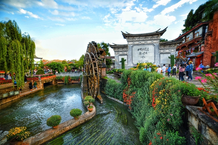 8 cổ trấn nghìn năm tuổi đẹp đến ngỡ ngàng ở Trung Quốc