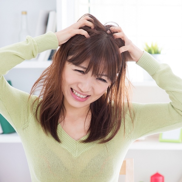 8 dấu hiệu cảnh báo sức khỏe đang có vấn đề thông qua mái tóc