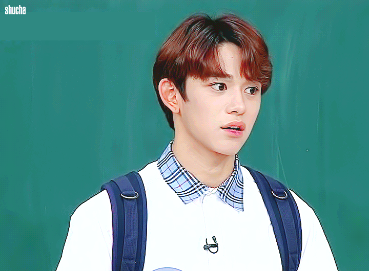 8 nam idol Kpop đạt trình “tự luyến” khó ai bì khi đi show