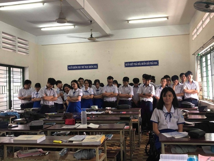 Ảnh vui tuần qua: Kĩ năng sinh tồn tại Hà Nội, cách F.A đi xem phim