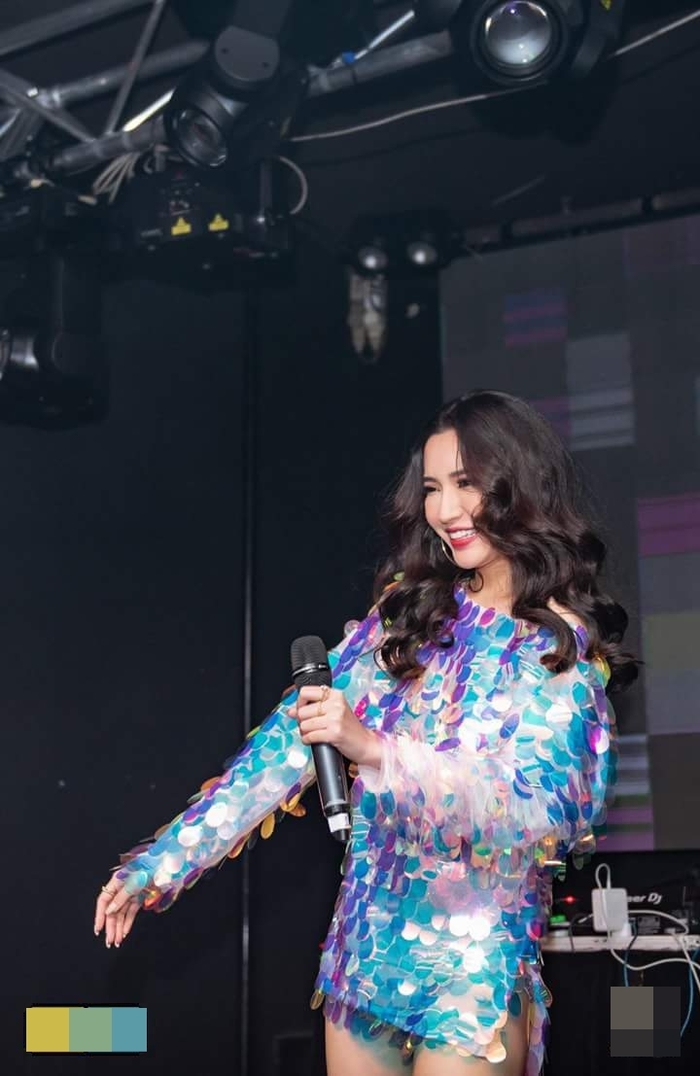 Bích Phương, Hari Won đụng hàng kiểu áo