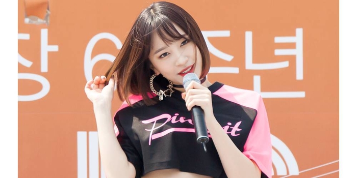 Bỏ túi 5 mẹo chăm sóc cho tóc luôn dày khỏe, bồng bềnh của idol Hàn
