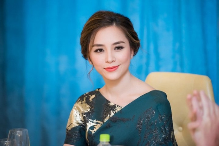 Các Á hậu Việt lựa chọn cuộc sống bình yên sau khi làm dâu nhà giàu