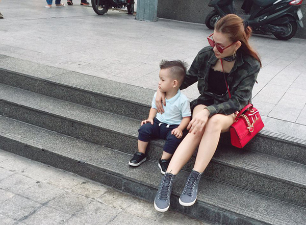 Cái kết nào cho những sao nữ “dành cả thanh xuân để yêu một người”