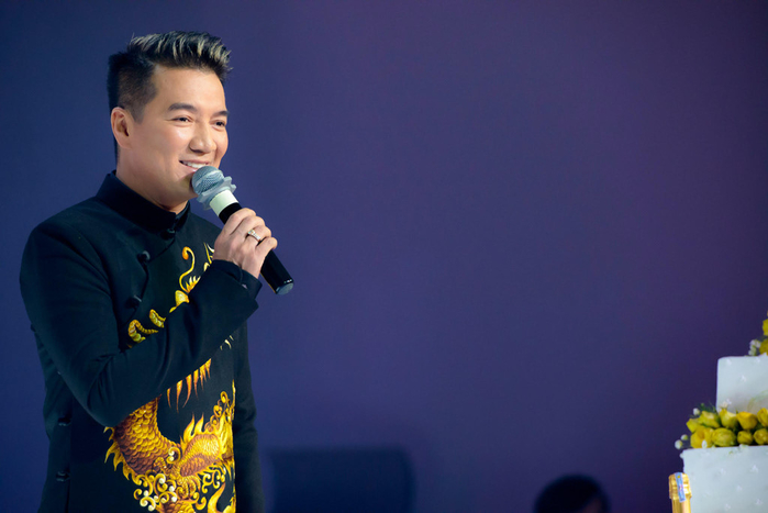 He lo cat xe di hat dam cuoi cua sao Viet: Dam Vinh Hung, Le Quyen cung thua xa nguoi nay