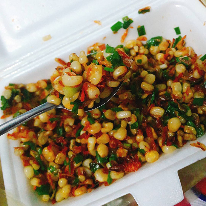Chỉ từ bắp, người dân Sài Gòn đã biến hoá ra những món ăn vặt hấp dẫn