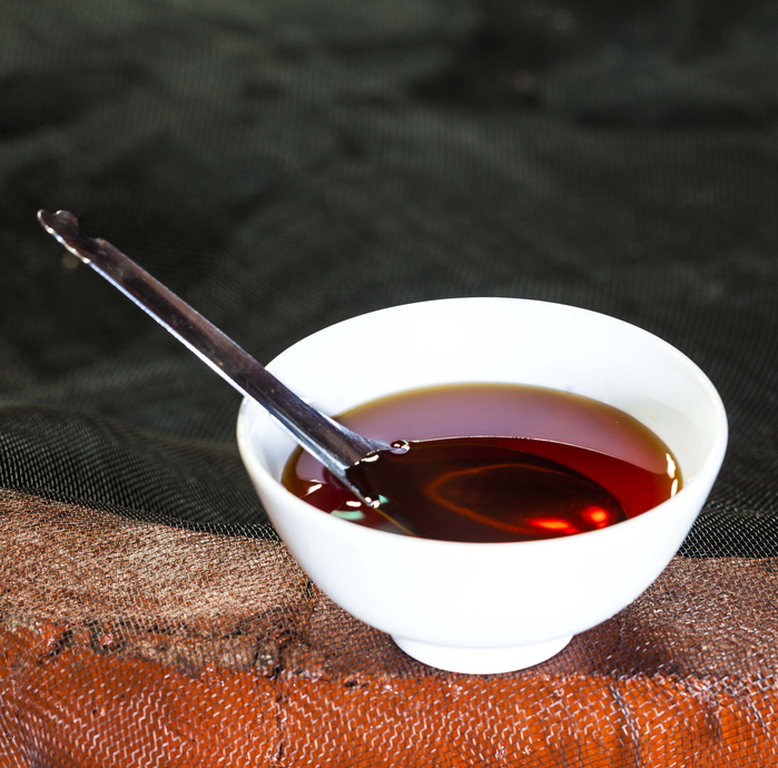 Chỉ với một chén nước mắm cũng có thể thử xem bún tươi có an toàn