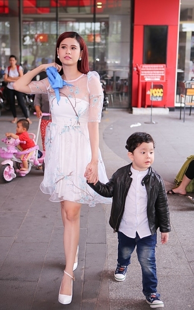 Chia tay và 1001 câu chuyện ồn ào của sao Việt