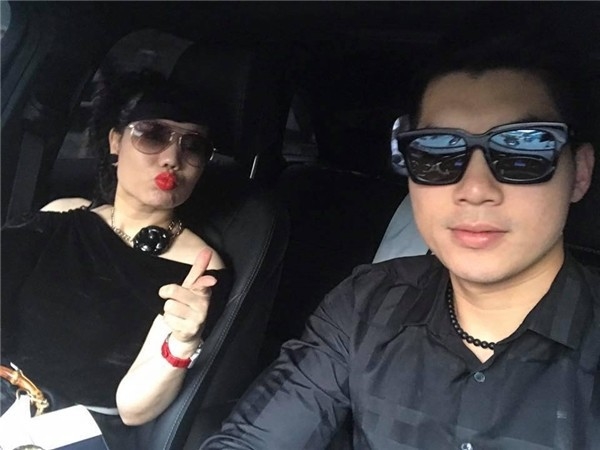 Cuộc sống của những nam diễn viên lấy vợ đại gia bất chấp bị chỉ trích