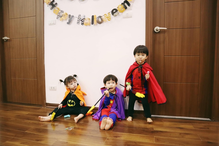 Đón Halloween cùng 3 siêu anh hùng nhí đến từ 3 hot family