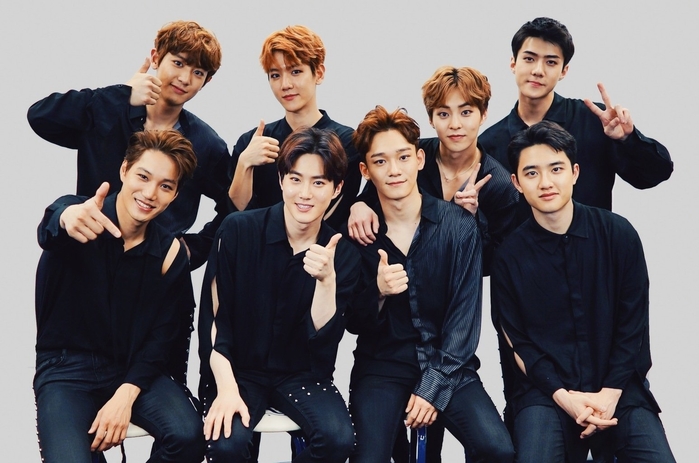 Đối đầu EXO, WANNA ONE liệu có còn màn comeback cuối rực rỡ?