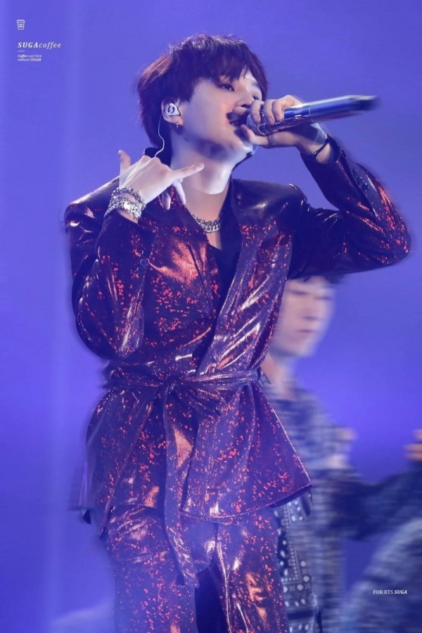 Fancam của Suga (BTS) đạt lượt xem khủng không thua kém gì MV ca nhạc