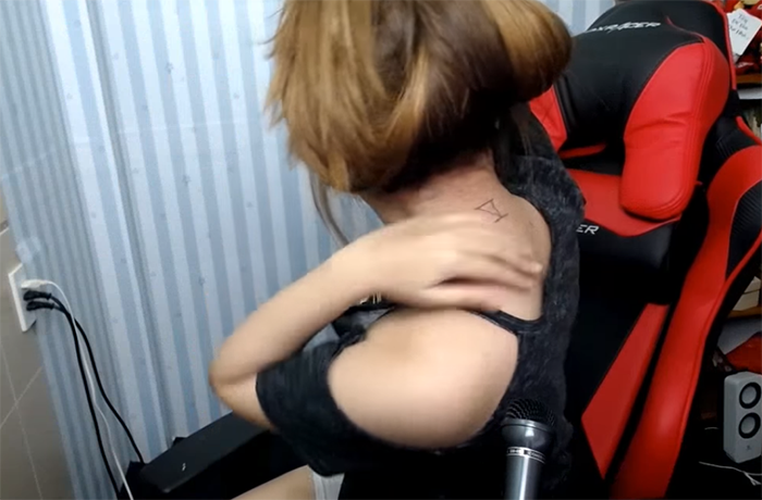 Giai ma nhung hinh xam doc la tren co the nhung nu hot streamer Viet