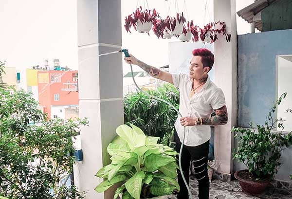 Khối tài sản khủng của các ca sĩ chuyên hát hội chợ