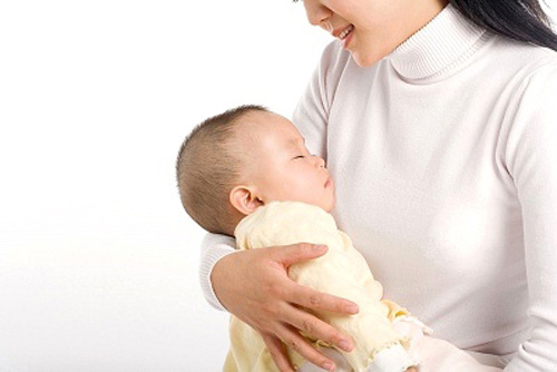 10 cách đối phó với những triệu chứng mệt mỏi, thiếu ngủ sau sinh