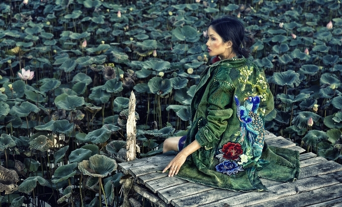 H’Hen Niê thể hiện khí chất tuyệt vời trong bộ ảnh đậm tính dân tộc