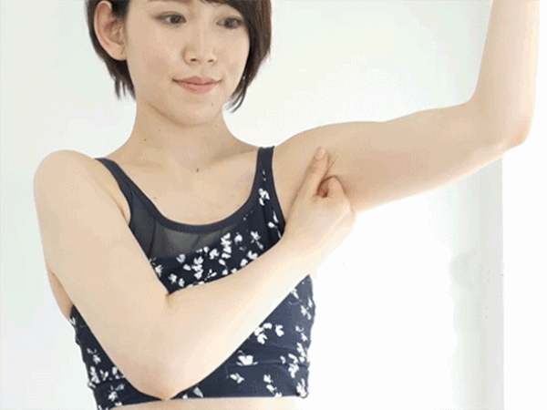 Học những cô gái Nhật Bản giúp cho bắp tay luôn thon gọn