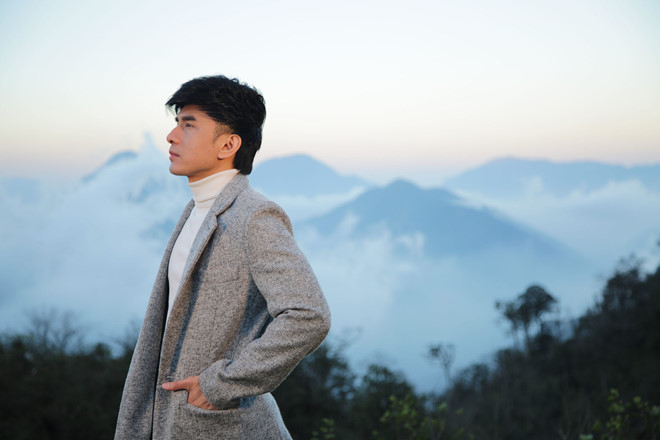 Sao Việt ngược đãi bản thân vì stress, trầm cảm nặng