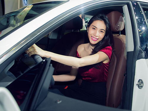 Khối tài sản cực khủng của 3 người đẹp Vbiz cùng tên Thủy Tiên