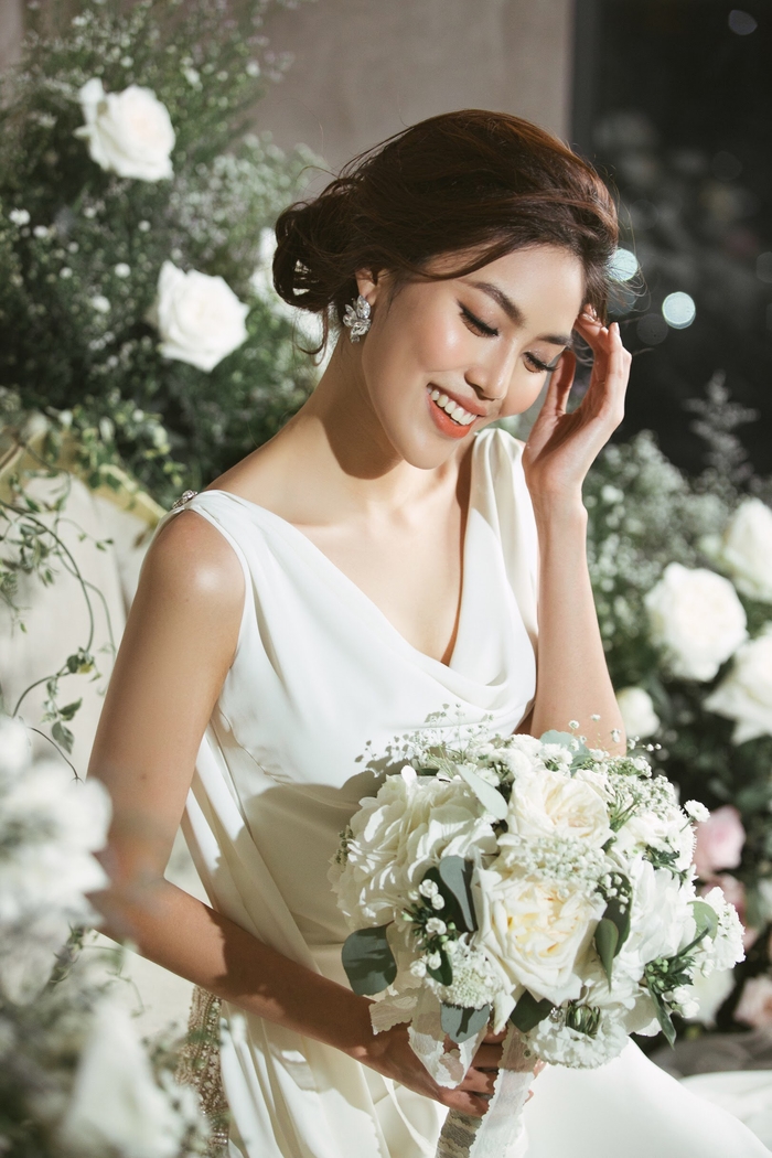 Hình ảnh Lan Khuê đẹp lộng lẫy trong trang phục váy cưới