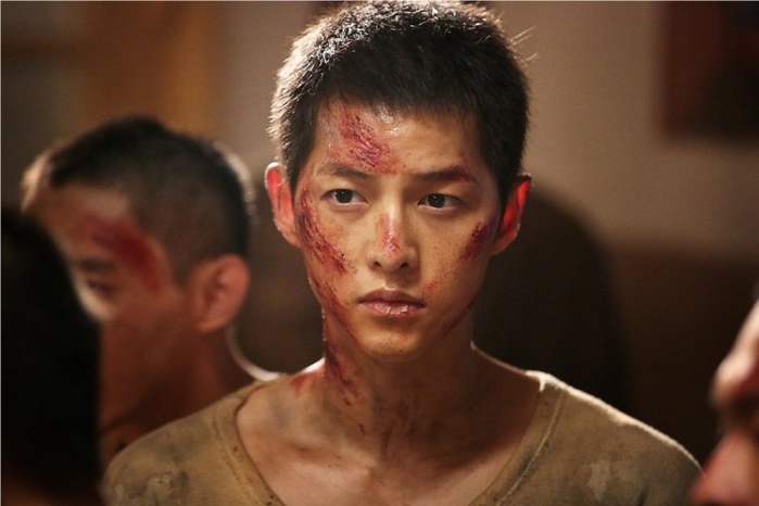 Tròn một năm ngày cưới, Song Joong Ki và Song Hye Kyo đang làm gì?