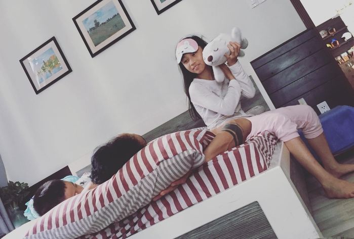 Muôn kiểu sao Vbiz bảo vệ nửa kia trước sóng gió