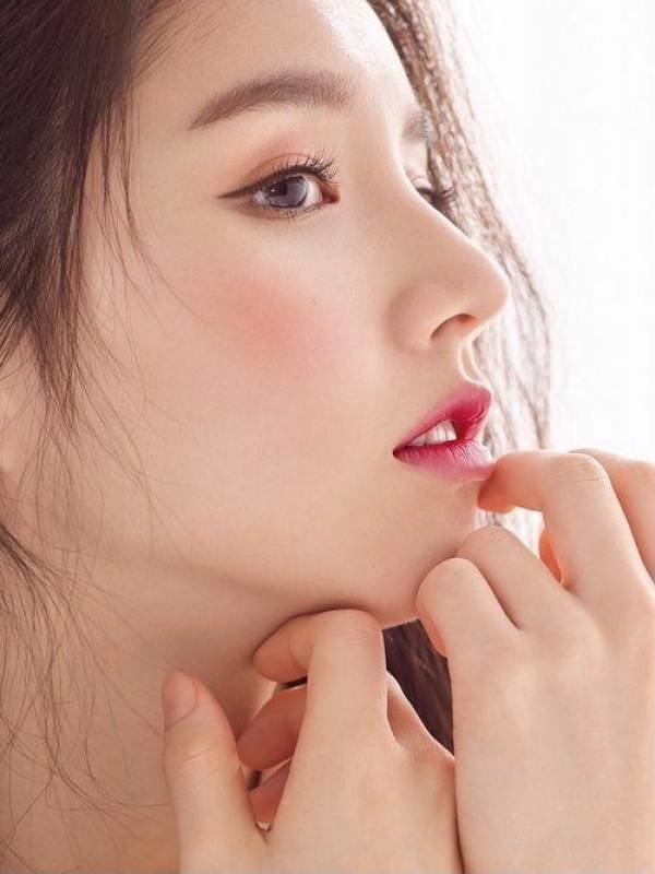 Muốn có lớp trang điểm căng bóng như người ta chớ quên 5 bước sau