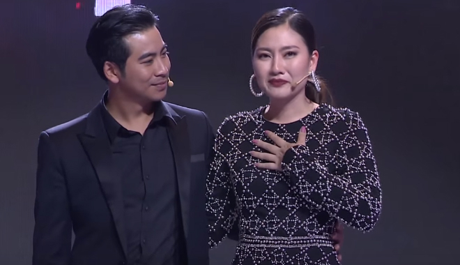 Ngọc Lan bật khóc, thể hiện niềm tự hào về ông xã