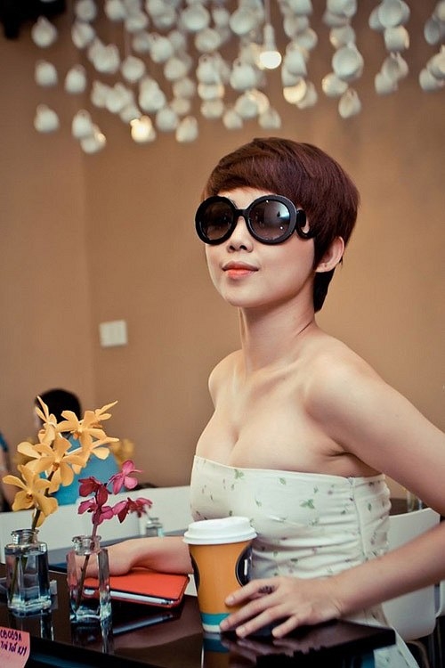 Những gương mặt mới gia nhập hội mỹ nhân “siêu vòng 1” của Vbiz