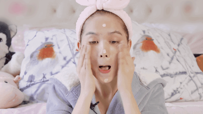 Nhớ kĩ nguyên tắc sau để không bị lộ mặt mộc xấu như các sao Việt sau