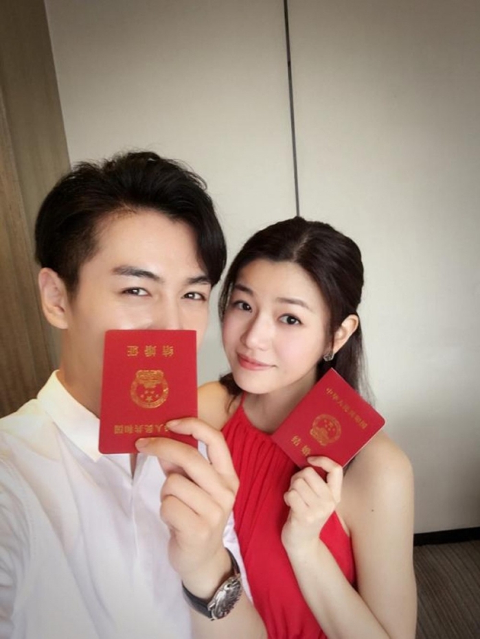 Những bộ phim là ông tơ - bà nguyệt se duyên cho các cặp vợ chồng Cbiz